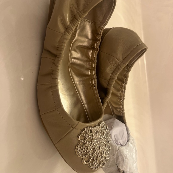 Tahari Women's Beige Embellished Valerie  Flats - Picture 4 of 6